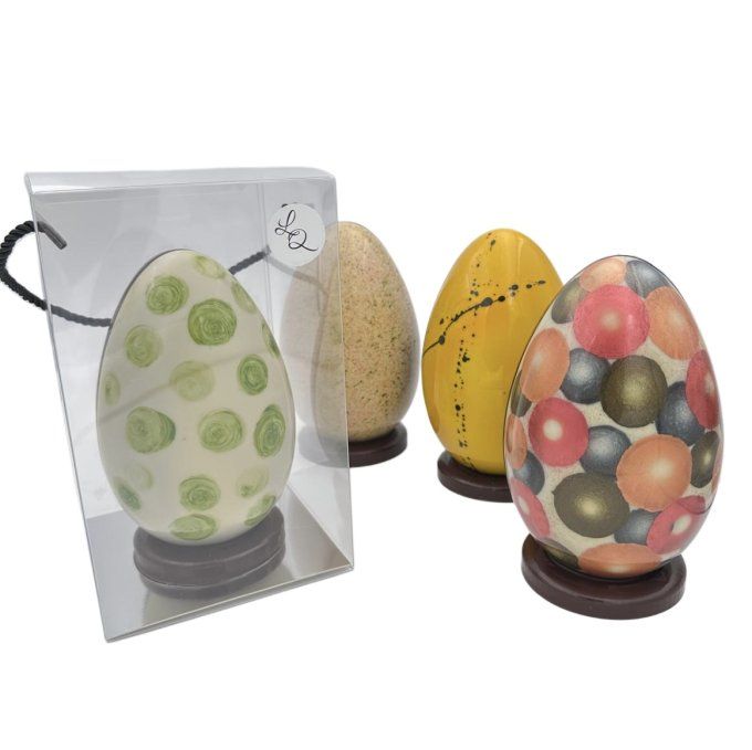 Œuf design garni