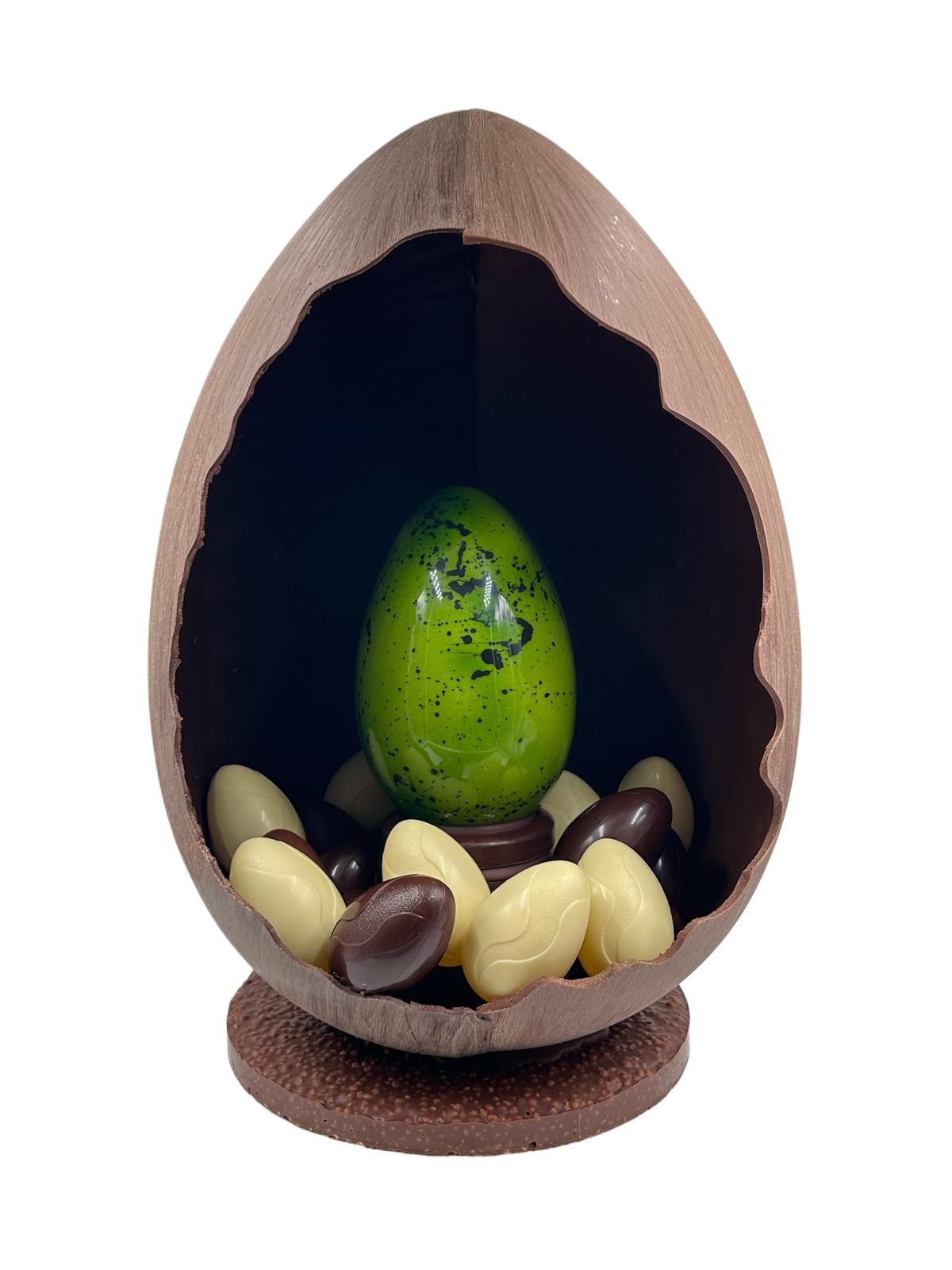 Gros Oeuf décoré garni